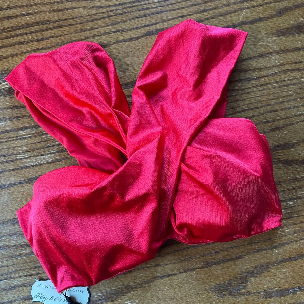 NWT Hunter McGrady Cross Halter Bikini Top 38DD 38E Red Cross neck